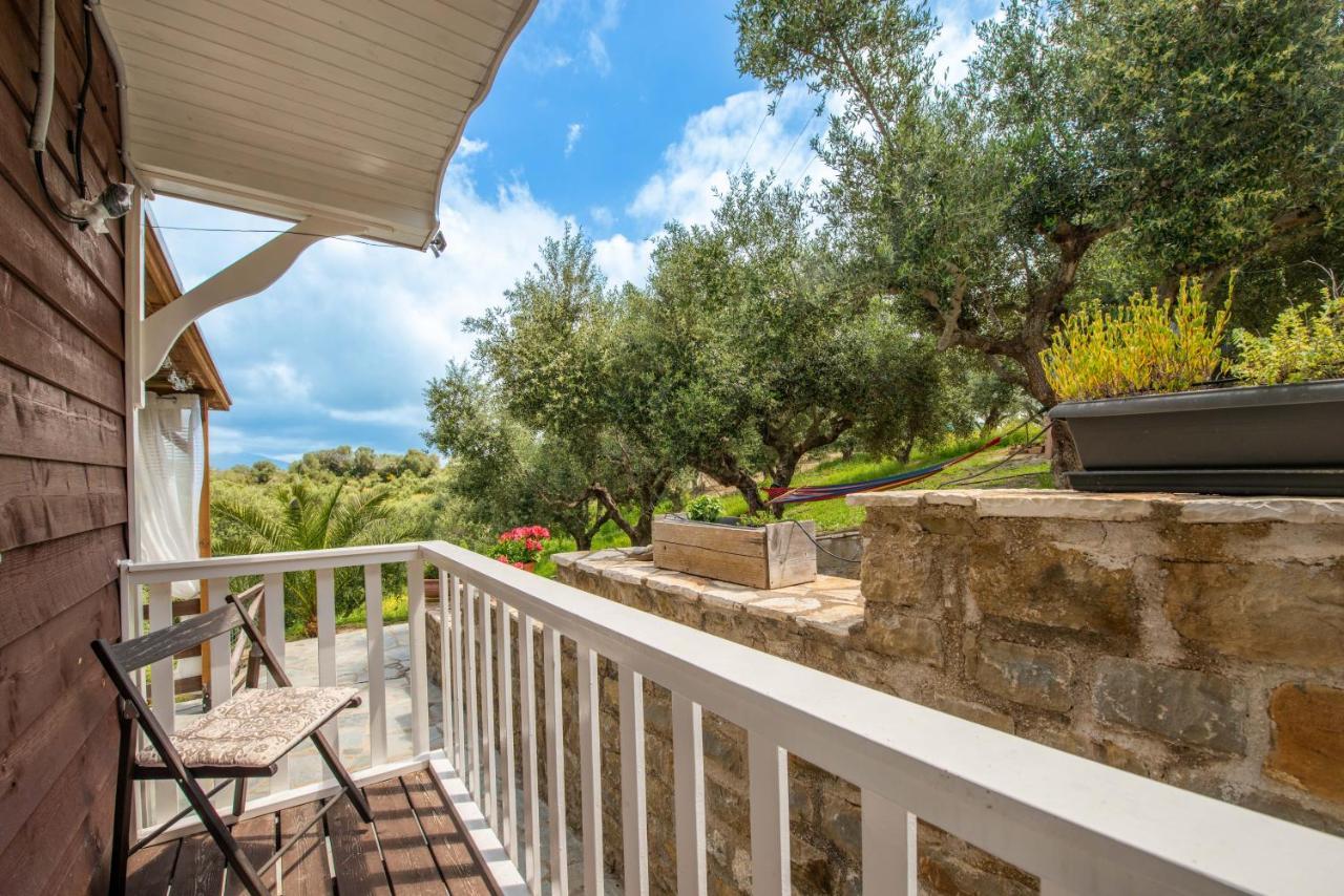 Hakuna Matata Holidays Wooden Lodge With Airco & Pool In Greek Olive Grove Methoni  Esterno foto